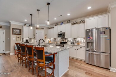 9ft Granite Island/Breakfast Bar
