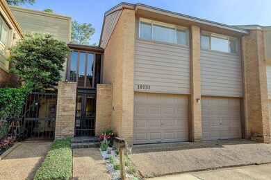 10131 Valley Forge Dr, Houston, TX 77042 - photo 4