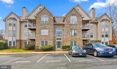 9815 Lake Pointe Ct unit 104, Upper Marlboro, MD 20774 - photo 2