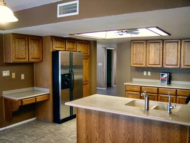 Becker Ln 4142 Kitchen (37)
