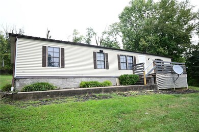 517 Lively Rd, Eighty Four, PA 15330 - photo 2