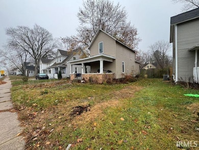 1031 Middlebury St, Elkhart, IN 46516 - photo 2