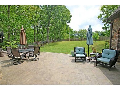 402 NW O St, Bentonville, AR 72712 - photo 2