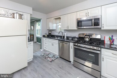 239 Lafayette Dr, Swedesboro, NJ 08085 - photo 7