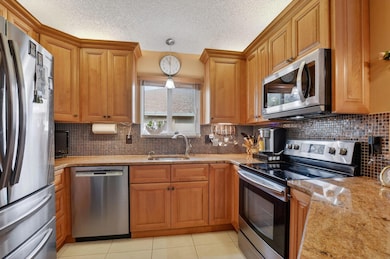 9147 Vineland Ct unit A, Boca Raton, FL 33496 - photo 2