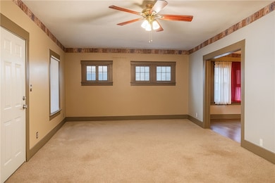 620 4th St, Charleston, IL 61920 - photo 2