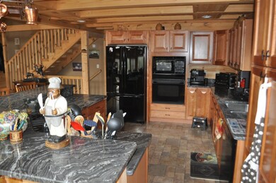 11 Choctaw Rd, Jim Thorpe, PA 18229 - photo 3