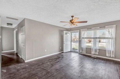 1647 Reid Ave, Xenia, OH 45385 - photo 4