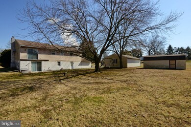 12 Mark Dr, Pottstown, PA 19465 - photo 4
