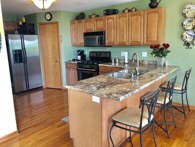 NEW COUNTERTOPS - NEW SINK - NEW FAUCET - BREAKFAS