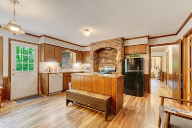 4272 Boyd Wright Rd Burlington-large-012