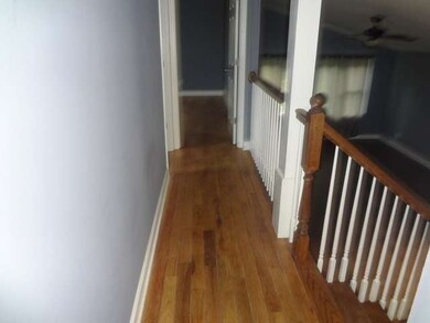 1720 Queens Ct, Carpentersville, IL 60110 - photo 4