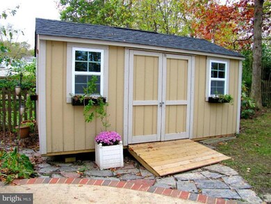 2219 Orchid Dr, Falls Church, VA 22046 - photo 2