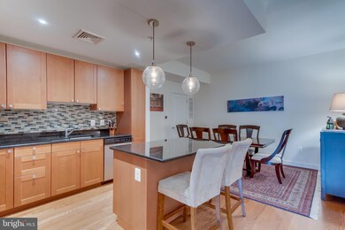 The Columbia Residences unit 531, Washington, DC 20037 - photo 4