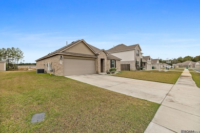 12778 Fowler Dr, Denham Springs, LA 70706 - photo 2
