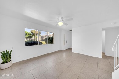 2812 E Clarendon Ave-4