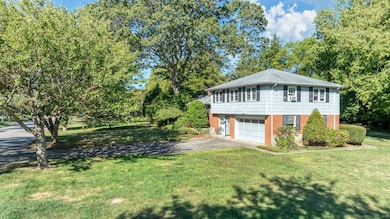 222 Tyler Ave, Groton, CT 06340 - photo 6