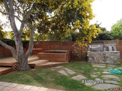 Private Backyard with Built-in BBQ and spa