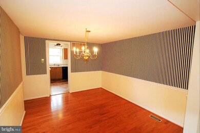 26 Salthill Ct, Lutherville Timonium, MD 21093 - photo 7