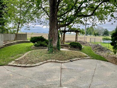 1045 N Main St, Tipton, IN 46072 - photo 4