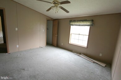 23027 Meadow Wood Dr, Mechanicsville, MD 20659 - photo 7