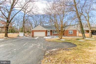 5107 Wheeler Rd, Oxon Hill, MD 20745 - photo 2