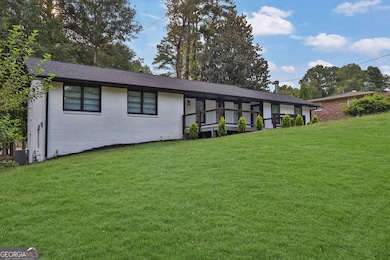 3122 Vandiver Dr, Marietta, GA 30066 - photo 3