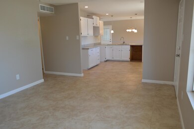 2617 N 47th Dr, Phoenix, AZ 85035 - photo 5