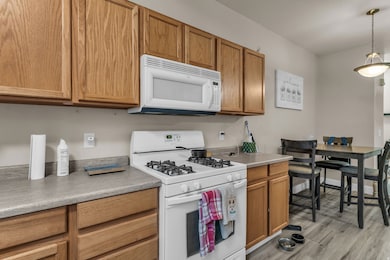 6301 W Passenger Ln unit 2, West Jordan, UT 84081 - photo 5