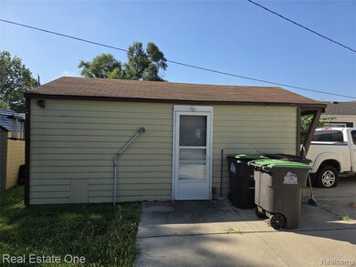 8279 Elm St, Taylor, MI 48180 - photo 7