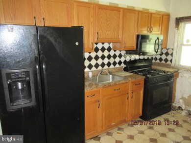 4006 Bareva Rd, Baltimore, MD 21215 - photo 3