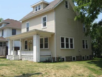 716 W 9th St, Davenport, IA 52804 - photo 2