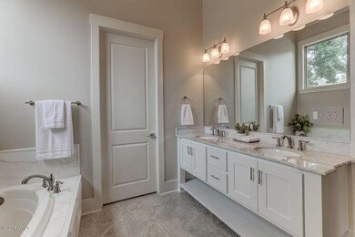 211 EDGEHILL-3b
