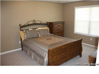 103 Comanche Ct, Bloomfield, KY 40008 - photo 4