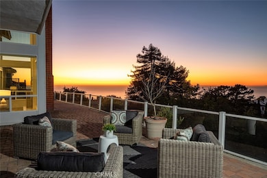 43 Country Ln, Rolling Hills Estates, CA 90274 - photo 2