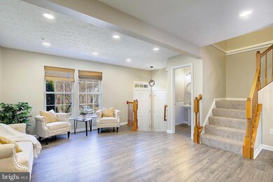 8536 Pine Meadows Dr, Odenton, MD 21113 - photo 4