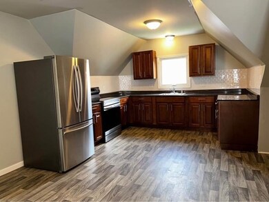 29 Leete St unit 3, Springfield, MA 01108 - photo 3