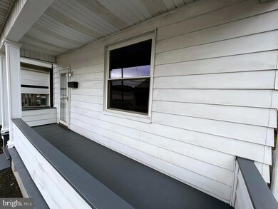42 N 3rd St, Saint Clair, PA 17970 - photo 4