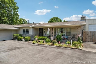 8244 E 37th St, Tulsa, OK 74145 - photo 3