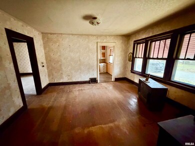 1402 28th Ave, Moline, IL 61265 - photo 7