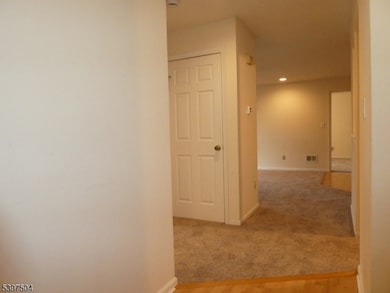 1109 Stoneridge Cir unit 9, Helmetta, NJ 08828 - photo 3