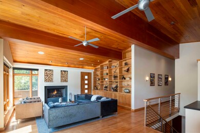 Living room to hallway