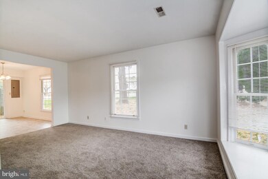 517 Powhatan Ct, Stafford, VA 22556 - photo 5