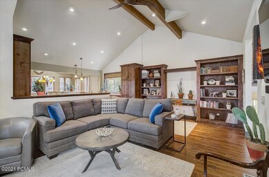 19-Meadow Loop Rd-019