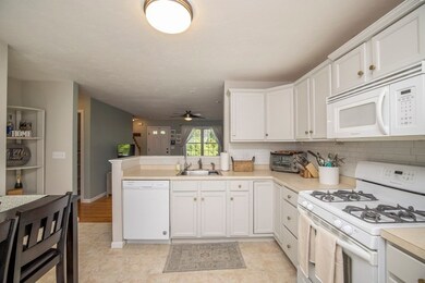 34 Boxberry Ln, Rockland, MA 02370 - photo 6