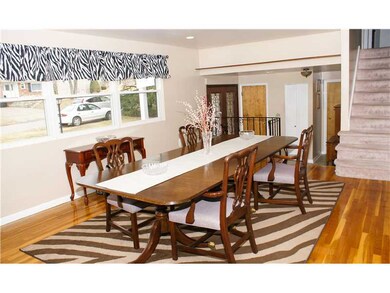 Dining Room. Huge Dining Room w/ hardwood floors,