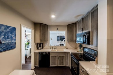 520 N Poplar St unit I, Charlotte, NC 28202 - photo 6