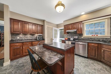 27 Pleasant Ridge Drive, Camden