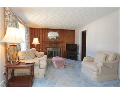 9 Stanton St, Saugus, MA 01906 - photo 3