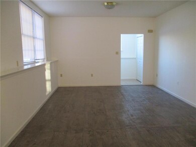 921 W Juniata St, Allentown, PA 18103 - photo 5